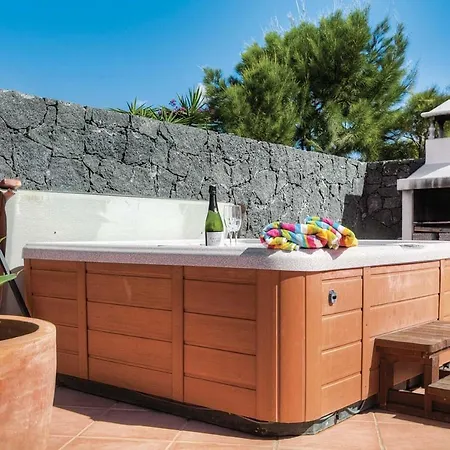 Villa Puerto Del Carmen Sleeps 8 Wifi Puerto del Carmen (Lanzarote)