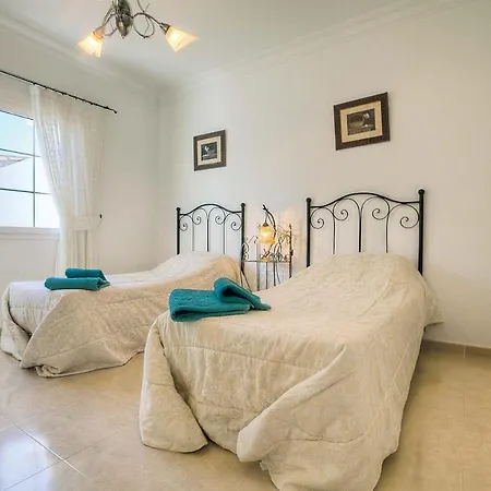 Puerto Del Carmen Sleeps 8 Wifi Puerto del Carmen (Lanzarote)